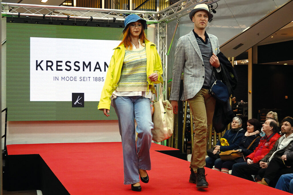 Models mit Hut
