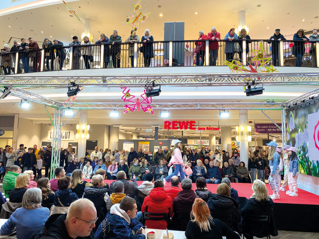 Modenschau im Basement