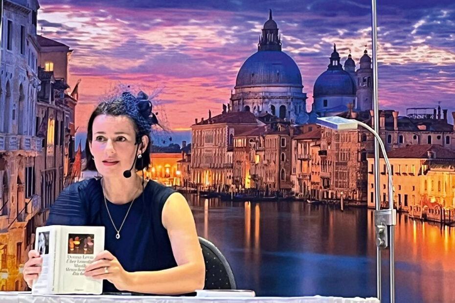 Annett Renneberg liest in der Marienplatz-Galerie