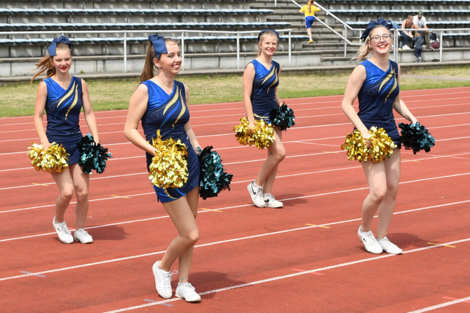 Cheerleader